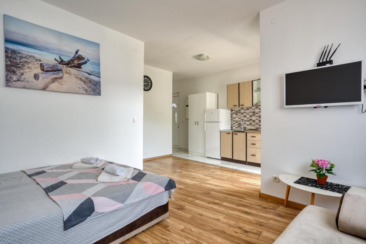 Apartmani Cukic Rafailovici Budva Exterior photo